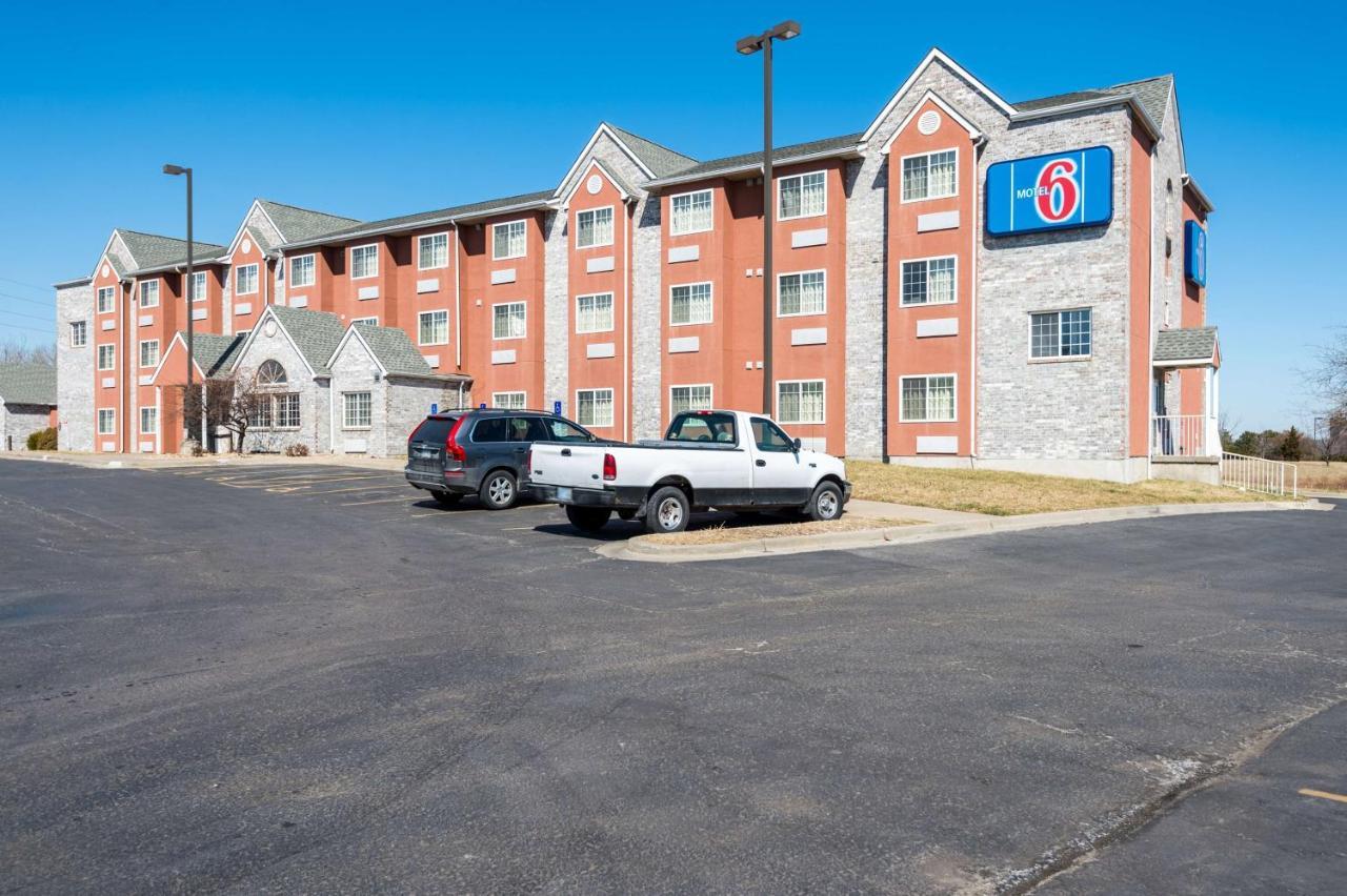 Motel 6-Olathe, Ks Eksteriør billede