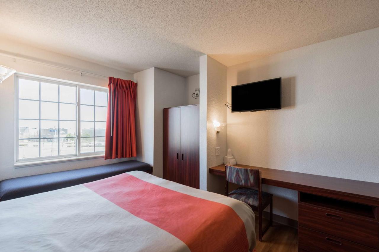 Motel 6-Olathe, Ks Eksteriør billede
