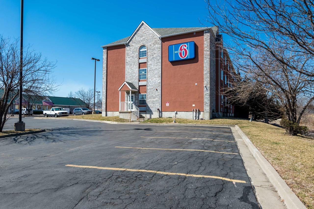 Motel 6-Olathe, Ks Eksteriør billede