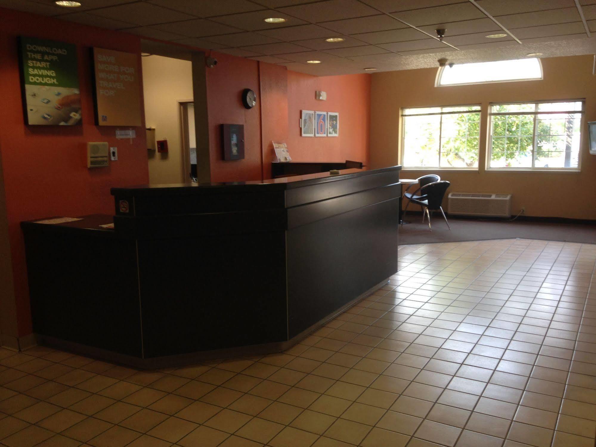 Motel 6-Olathe, Ks Eksteriør billede