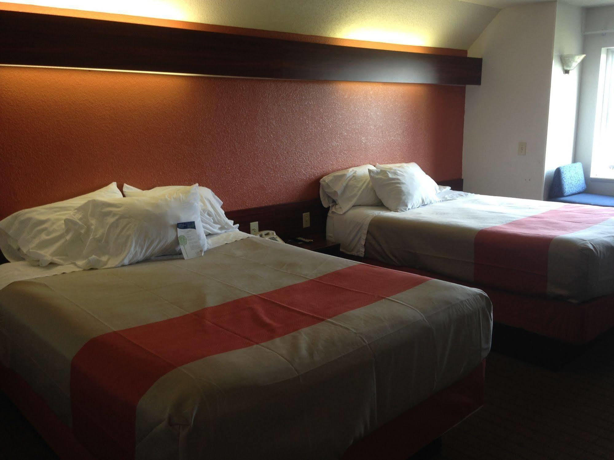 Motel 6-Olathe, Ks Eksteriør billede