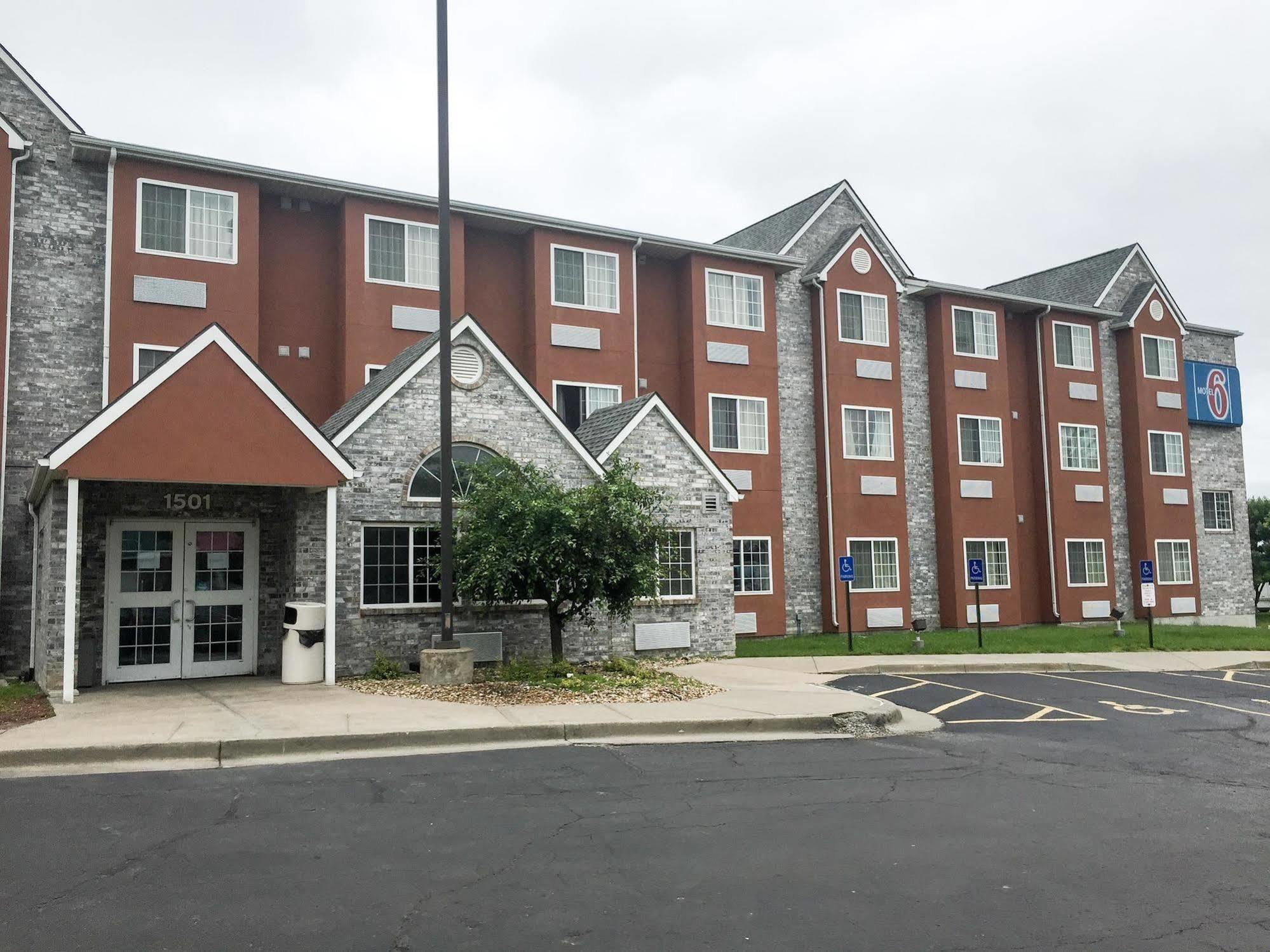 Motel 6-Olathe, Ks Eksteriør billede