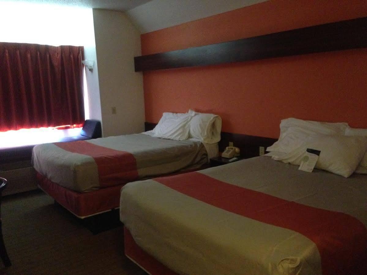 Motel 6-Olathe, Ks Eksteriør billede